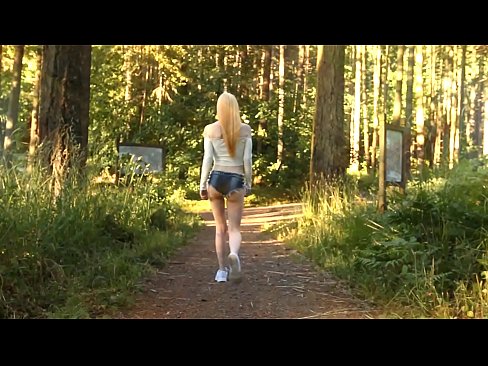 ❤️ Schöne Frau bewegt sich langsam, nicht nackt Video ️ Super sex bei porn de.villagesexvideos.ru