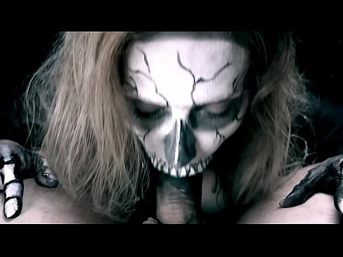 ❤️ Dämonenmädchen lutscht Schwanz mit ihrem schwarzen Mund und schluckt Sperma. ️ Super sex bei porn de.villagesexvideos.ru