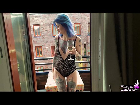 ❤️ Großartiges Mädchen lutscht mit einem Schluck und fickt leidenschaftlich unter freiem Himmel ️ Super sex bei porn de.villagesexvideos.ru